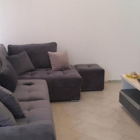 Eri Apartament Apartment Himare Exterior photo